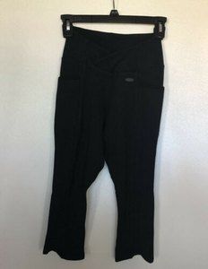 Gymshark Poise Cropped Leggings XS Black Side Pockets High Rise Stretch Yoga